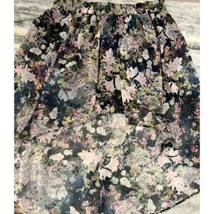 Zara // Gorgeous Floral High-Low Skirt Zara Woman // Boho // Classy Skirt Sz M